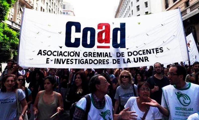 Docentes de la UNR pararán durante toda la semana en reclamo de mejoras salariales