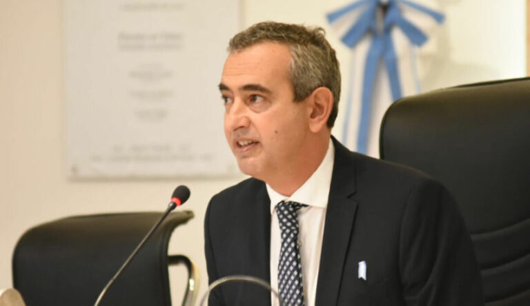En el Día de Rosario, Javkin presenta la ordenanza de declaración de autonomía