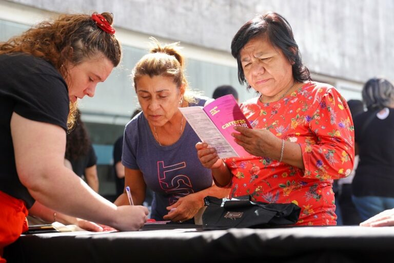 Lanzan 40 cursos gratuitos de oficios en Rosario