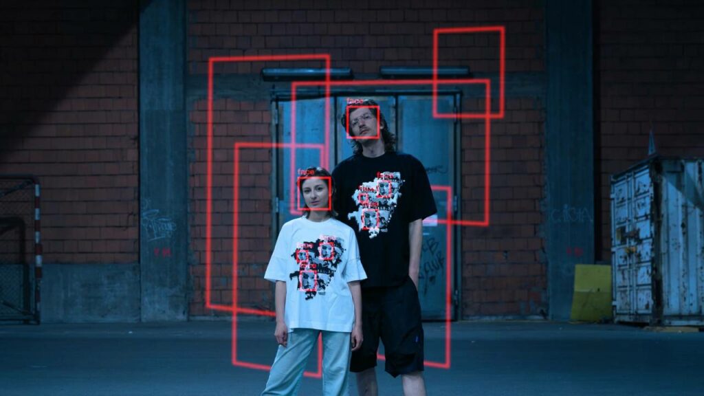 La ropa diseñada para confundir el reconocimiento facial podría convertirse en la próxima tendencia