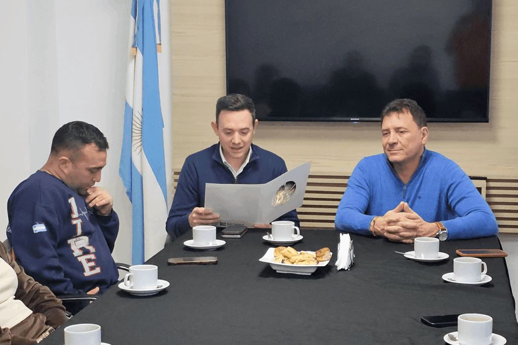 Raimundo declaró Ciudadano Destacado al bombero Iván Arcuri por su labor humanitaria en Venezuela