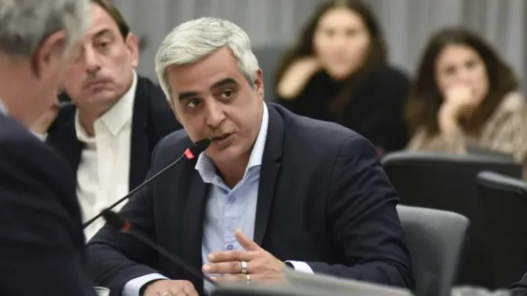 La UNR aclaró la polémica de Milei tras la proyección de un documental sobre Palestina: Bartolacci ordenó iniciar una investigación administrativa