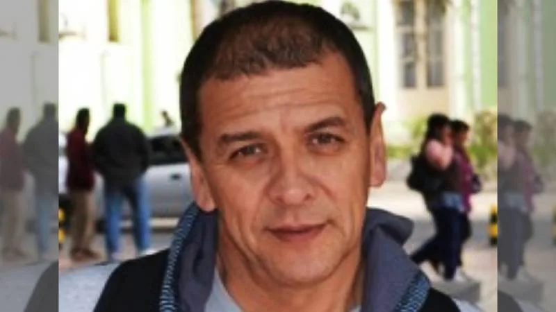 El periodista Alejandro Perea permanece en estado crítico y continúa el pedido de oraciones y mensajes de aliento
