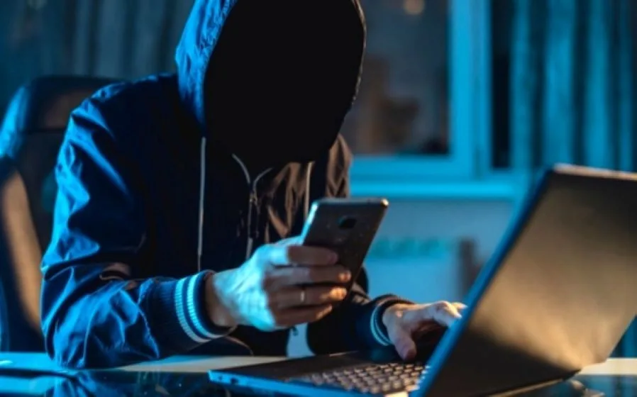 Entre Ríos: una mujer creyó que tenía un novio británico, fue estafada y le robaron  millones
