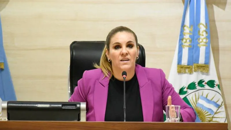 Gigliani pide que se publique dónde pueden comprarse las garrafas sociales en Rosario