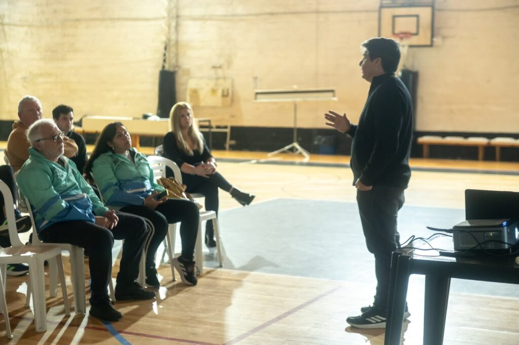 Comenzó en Timbúes el ciclo de capacitación en psicología deportiva para fortalecer la formación integral
