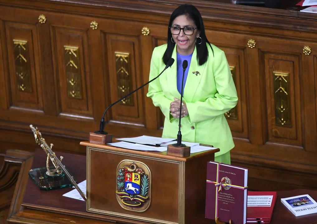 Venezuela firma acuerdos comerciales con grandes transnacionales energéticas