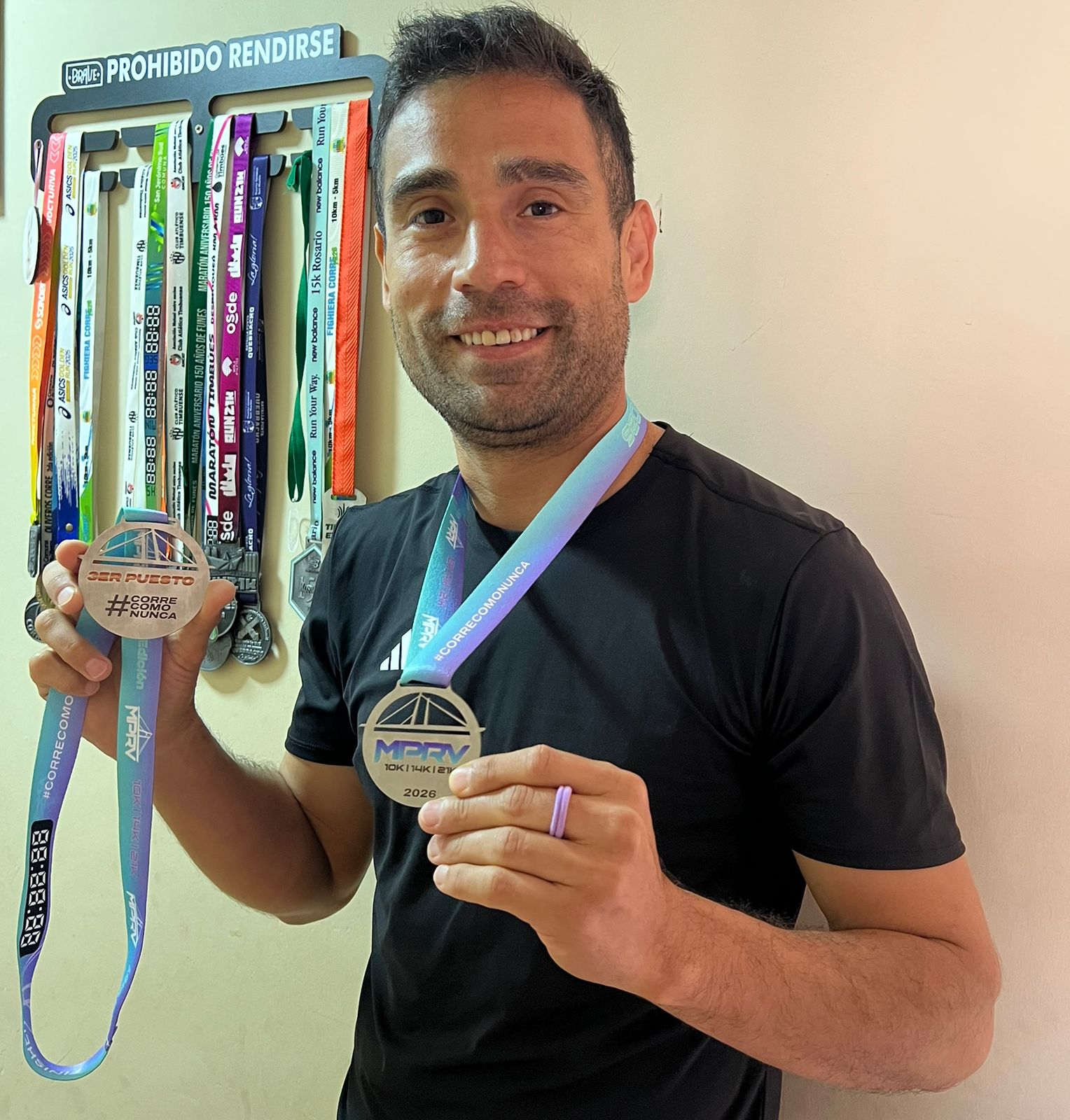 Guillermo Oviedo se subió al podio en la maratón del Puente Rosario–Victoria