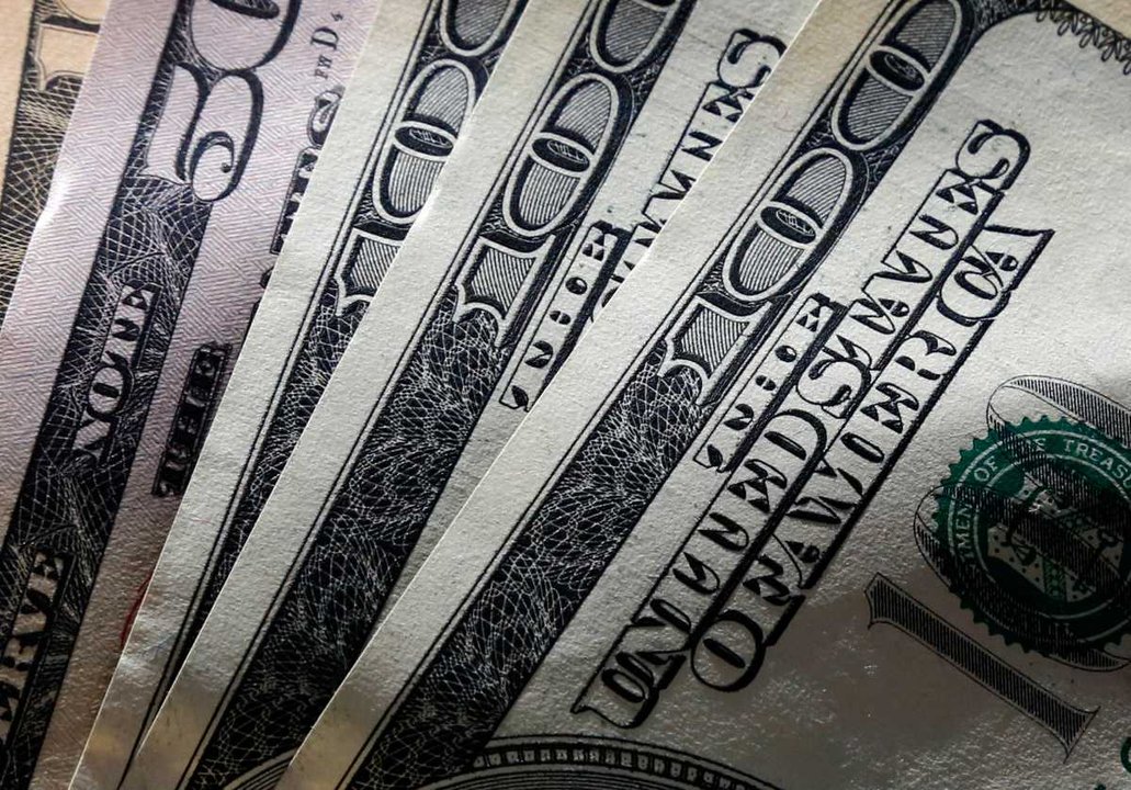 El dólar mayorista volvió a subir y se acorta la brecha con el blue