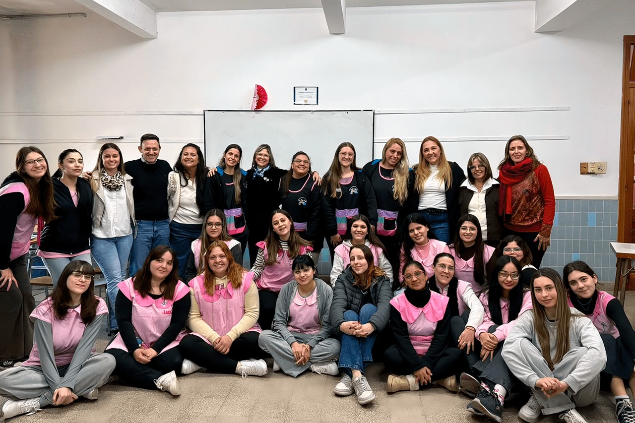 Alumnas del profesorado del Santa Rosa de Viterbo realizarán prácticas en jardines municipales