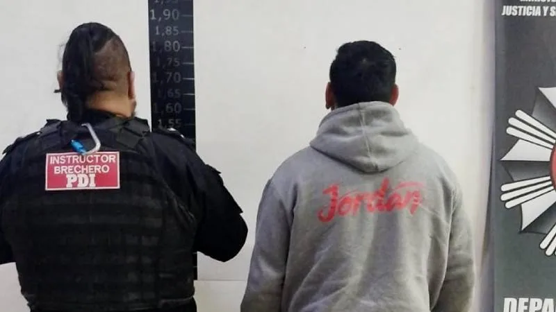 Dejaron presos a dos de los ladrones que saquearon al vendedor de camisetas de Central